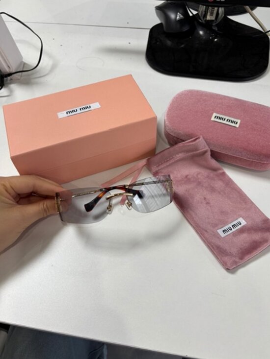MIU MIU sunglasses main image 6